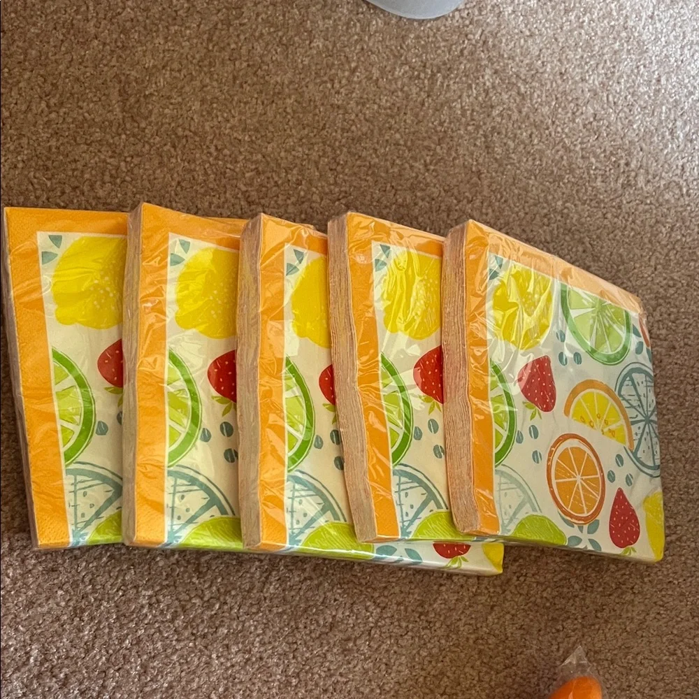 NWT 80 pc 2ply tutti frutti napkins